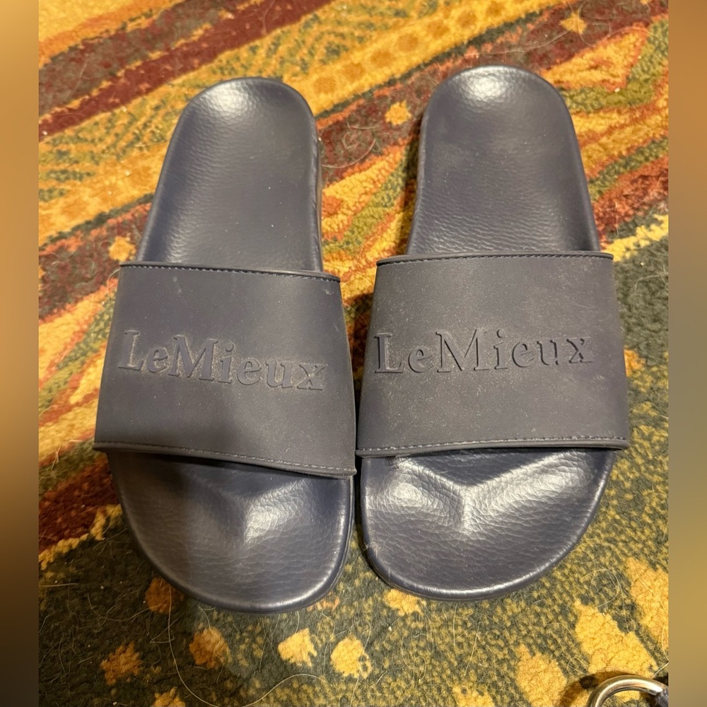 LeMieux Women's Sliders